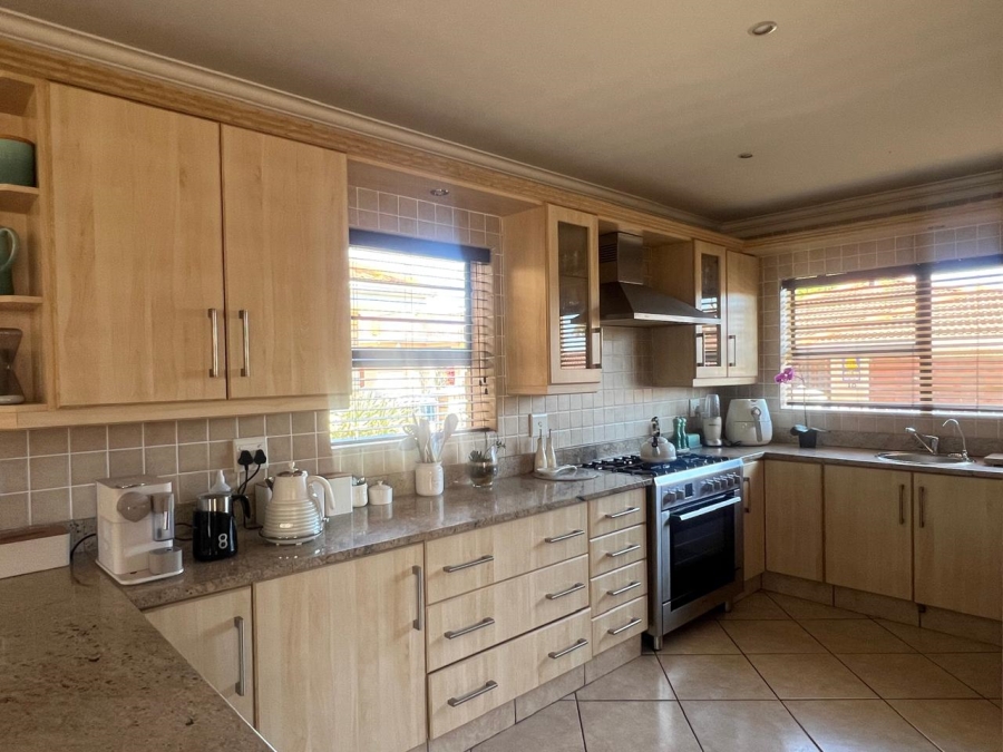 3 Bedroom Property for Sale in Weybridge Park Eastern Cape